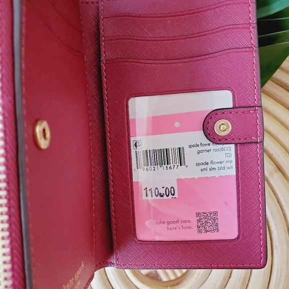 🆕 Kate Spade Garnet Rose Spade Flower Small Slim Bifold Wallet - Picture 3 of 4